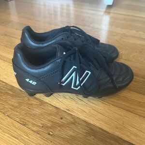 WIDE New Balance 442 Soccer Cleats 11.5W